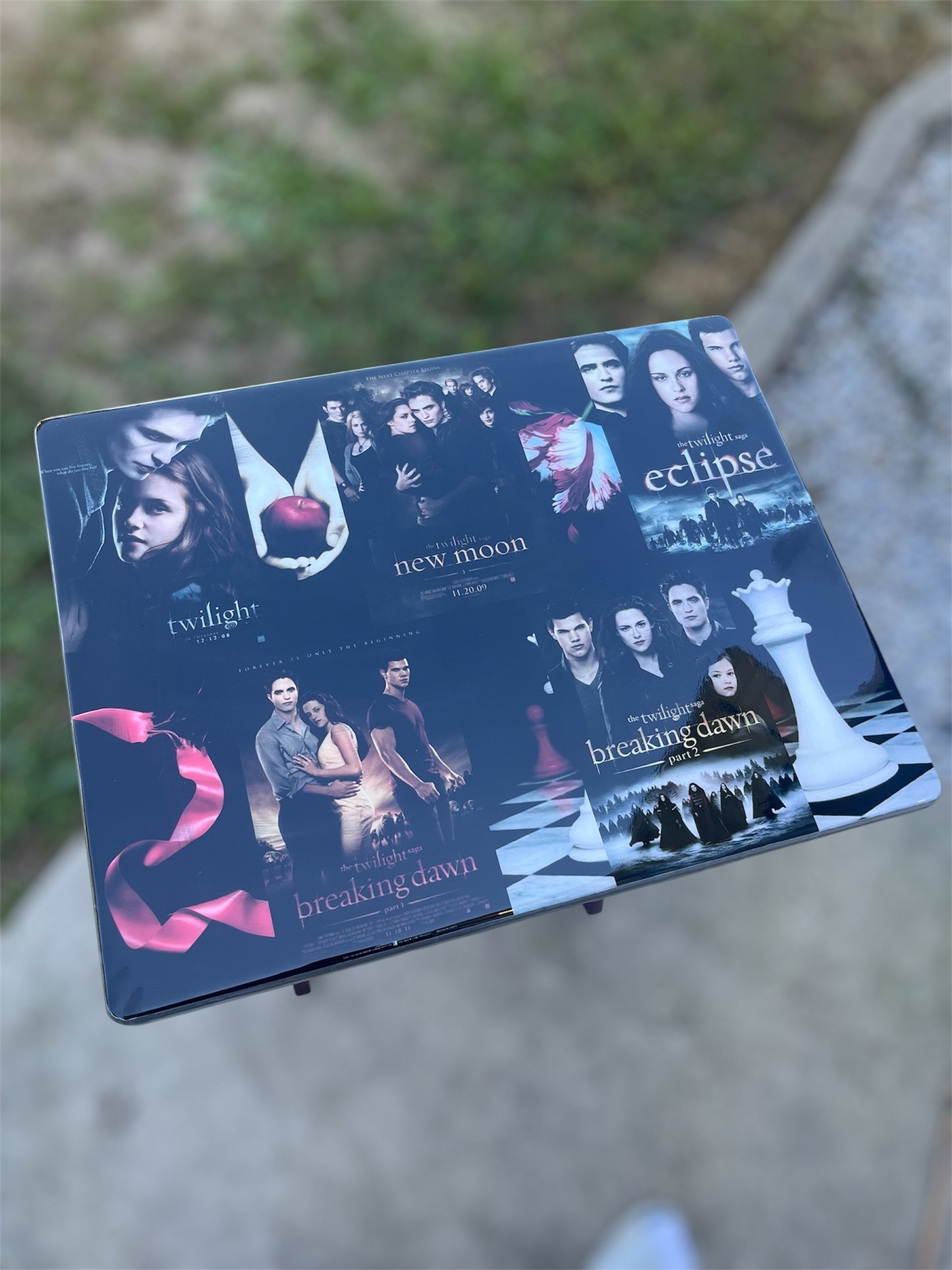 Twilight TV tray table