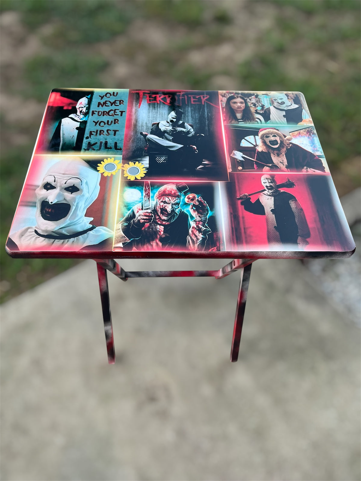 Art the Clown TV tray table