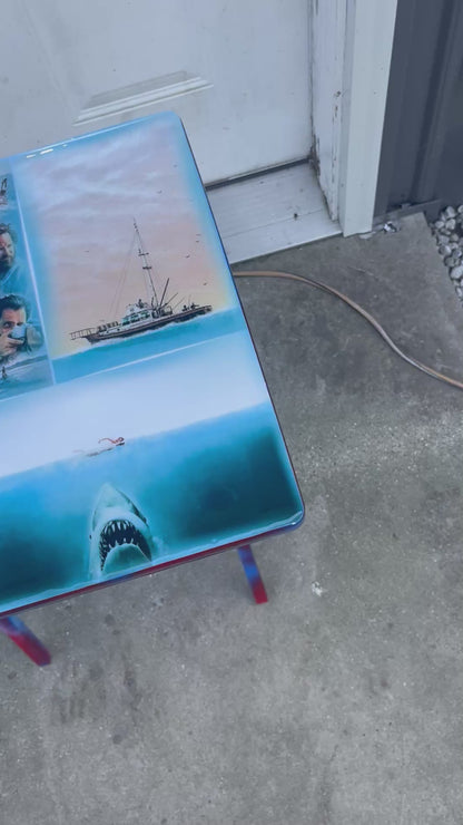 Jaws TV tray table