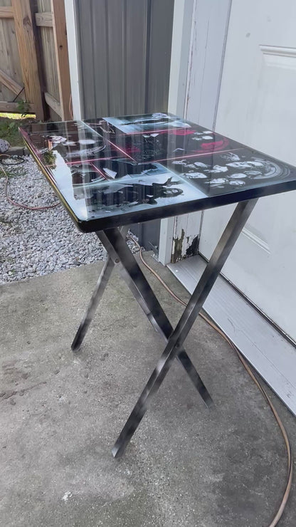 Crow TV tray table